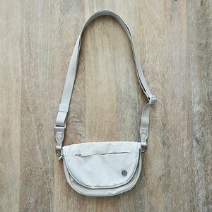 All Night Festival Bag Micro 2L | White Opal/Silver